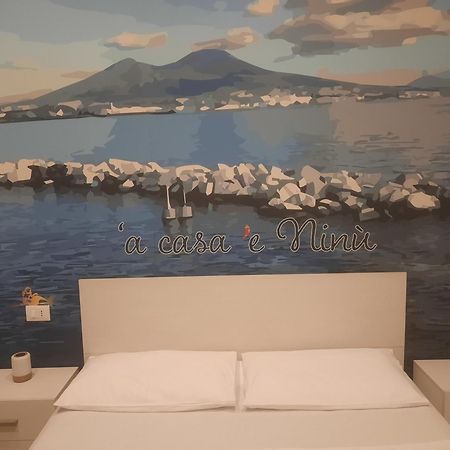 'A Casa 'E Ninu Casa Vacanze เนเปิลส์ ภายนอก รูปภาพ