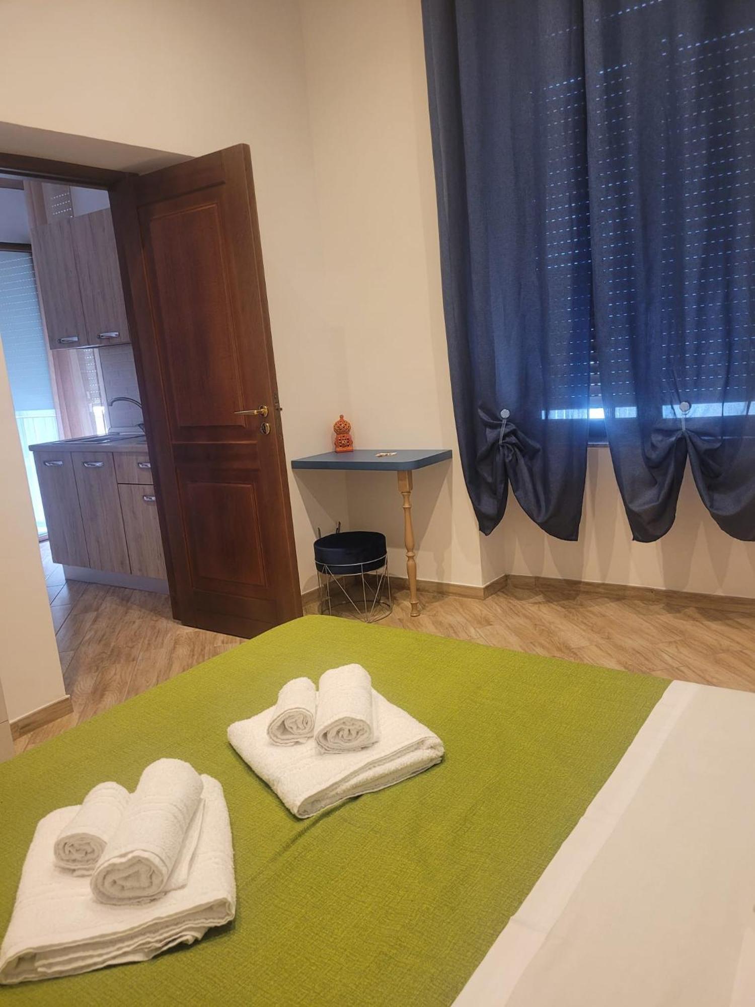 'A Casa 'E Ninu Casa Vacanze เนเปิลส์ ภายนอก รูปภาพ